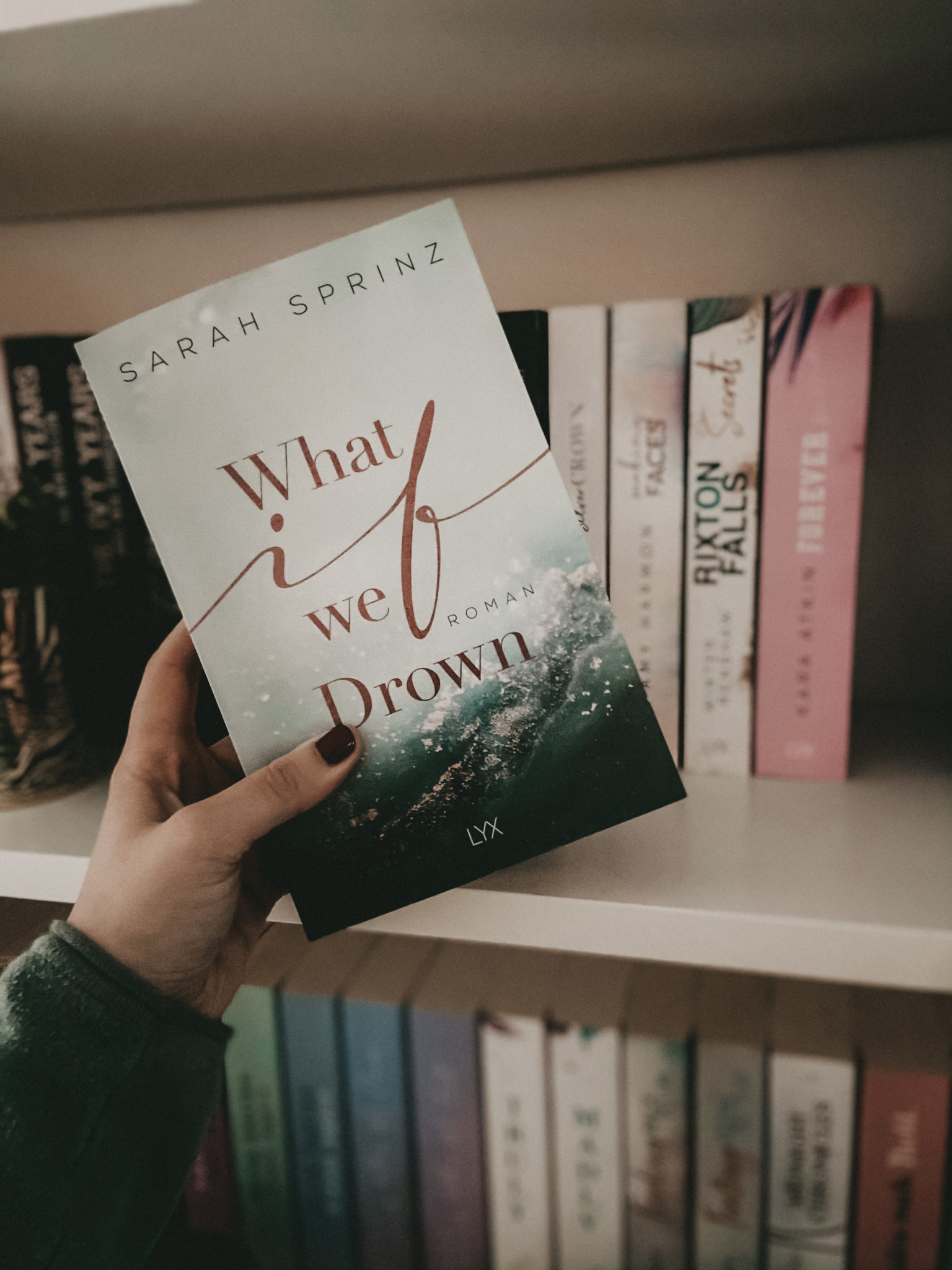 What if we drown von Sarah Sprinz Anna Sonntag (Rezension)